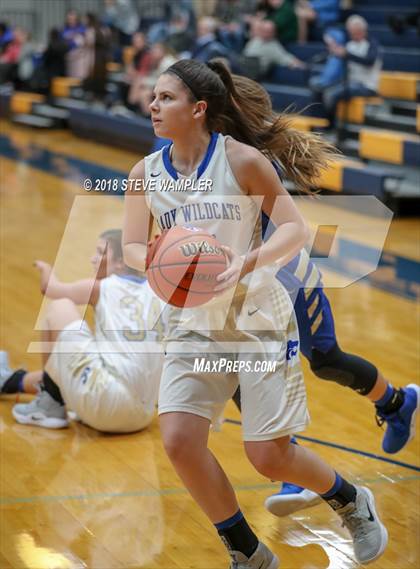 Thumbnail 3 in Shelbyville Central @ Wilson Central photogallery.