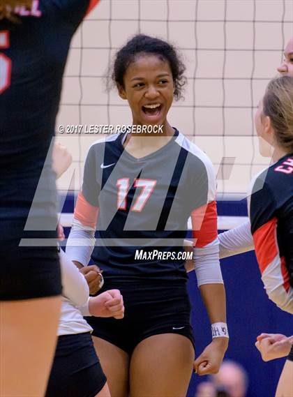 Thumbnail 3 in Churchill vs. O'Connor (UIL 6A Regional Quarterfinals) photogallery.