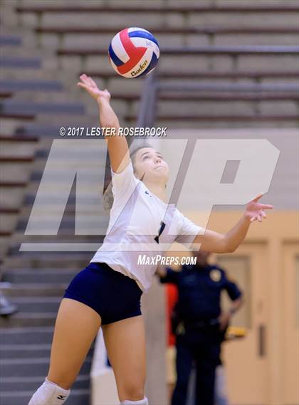 Thumbnail 3 in Churchill vs. O'Connor (UIL 6A Regional Quarterfinals) photogallery.