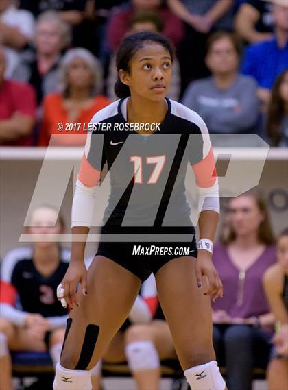 Thumbnail 3 in Churchill vs. O'Connor (UIL 6A Regional Quarterfinals) photogallery.