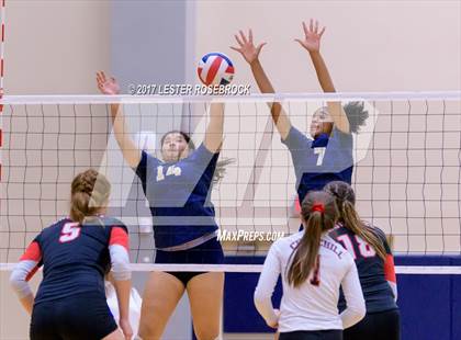 Thumbnail 3 in Churchill vs. O'Connor (UIL 6A Regional Quarterfinals) photogallery.