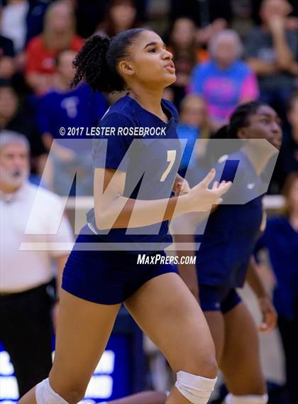 Thumbnail 3 in Churchill vs. O'Connor (UIL 6A Regional Quarterfinals) photogallery.