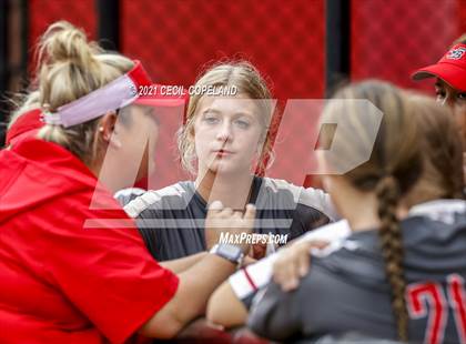Thumbnail 3 in Winder-Barrow @ Lassiter (GHSA 6A 1st Round Playoff - Game 1) photogallery.