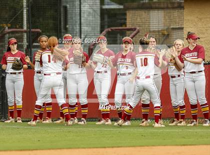 Thumbnail 2 in Winder-Barrow @ Lassiter (GHSA 6A 1st Round Playoff - Game 1) photogallery.