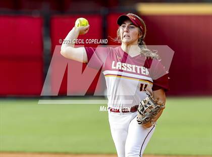 Thumbnail 2 in Winder-Barrow @ Lassiter (GHSA 6A 1st Round Playoff - Game 1) photogallery.