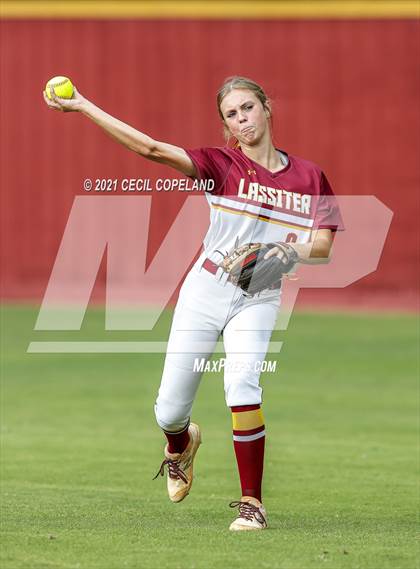 Thumbnail 2 in Winder-Barrow @ Lassiter (GHSA 6A 1st Round Playoff - Game 1) photogallery.