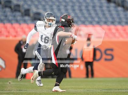 Thumbnail 2 in Valor Christian vs. Pomona (CHSAA 5A State Final) photogallery.