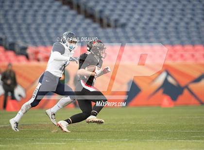 Thumbnail 3 in Valor Christian vs. Pomona (CHSAA 5A State Final) photogallery.