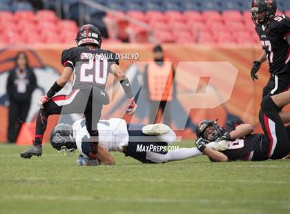 Thumbnail 3 in Valor Christian vs. Pomona (CHSAA 5A State Final) photogallery.