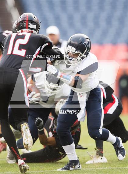 Thumbnail 2 in Valor Christian vs. Pomona (CHSAA 5A State Final) photogallery.