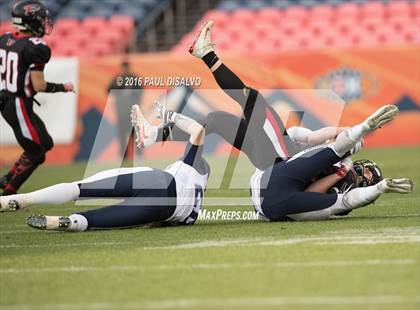 Thumbnail 2 in Valor Christian vs. Pomona (CHSAA 5A State Final) photogallery.