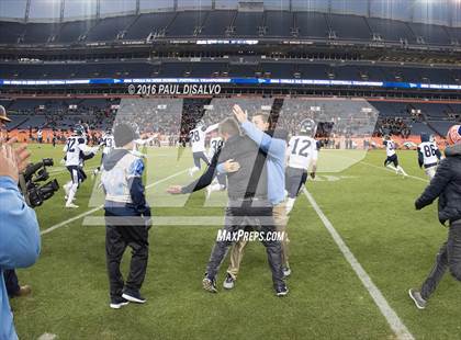 Thumbnail 2 in Valor Christian vs. Pomona (CHSAA 5A State Final) photogallery.