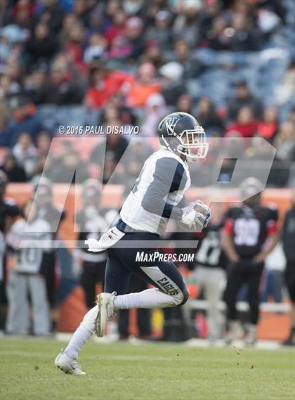 Thumbnail 2 in Valor Christian vs. Pomona (CHSAA 5A State Final) photogallery.