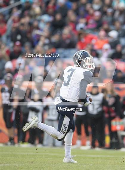 Thumbnail 1 in Valor Christian vs. Pomona (CHSAA 5A State Final) photogallery.