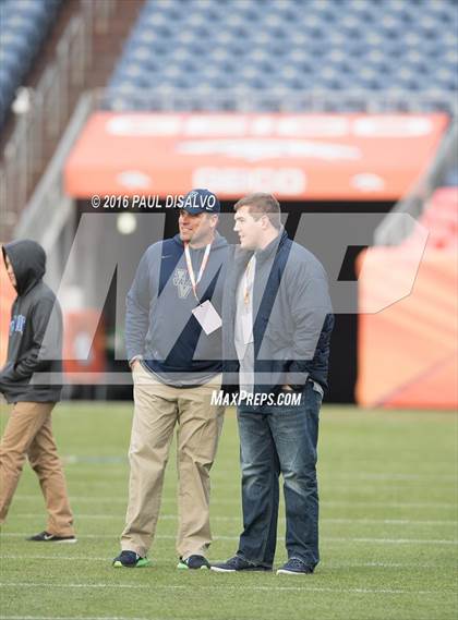 Thumbnail 3 in Valor Christian vs. Pomona (CHSAA 5A State Final) photogallery.