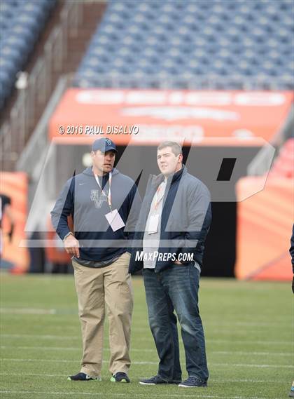 Thumbnail 2 in Valor Christian vs. Pomona (CHSAA 5A State Final) photogallery.