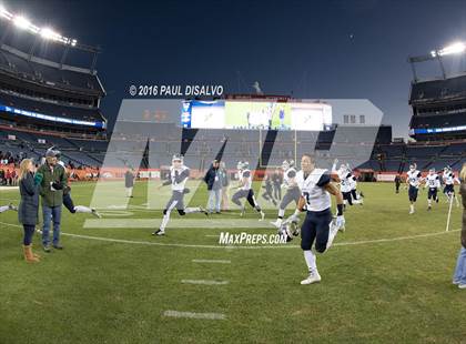 Thumbnail 3 in Valor Christian vs. Pomona (CHSAA 5A State Final) photogallery.