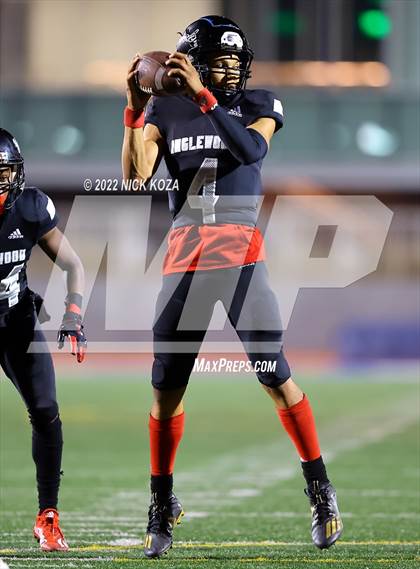 Thumbnail 3 in Inglewood vs. Lawndale photogallery.