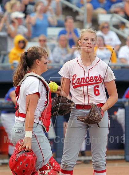 Thumbnail 2 in Williams Valley vs Neshannock (PIAA Class A Final) photogallery.