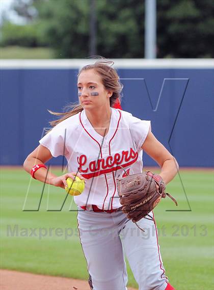 Thumbnail 3 in Williams Valley vs Neshannock (PIAA Class A Final) photogallery.