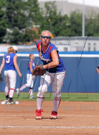 Thumbnail 3 in Williams Valley vs Neshannock (PIAA Class A Final) photogallery.