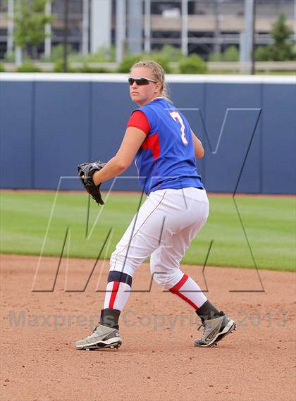 Thumbnail 2 in Williams Valley vs Neshannock (PIAA Class A Final) photogallery.