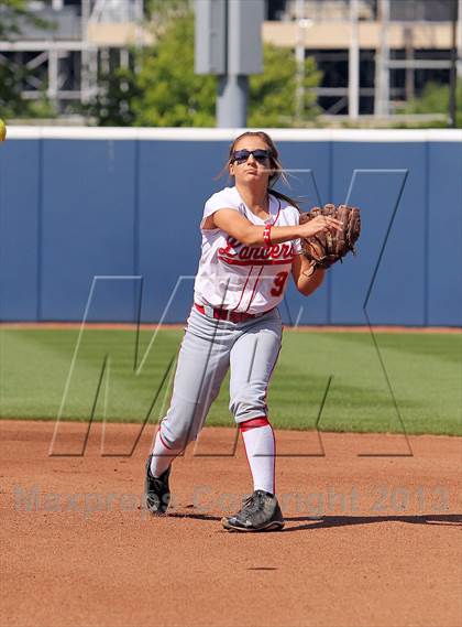 Thumbnail 3 in Williams Valley vs Neshannock (PIAA Class A Final) photogallery.