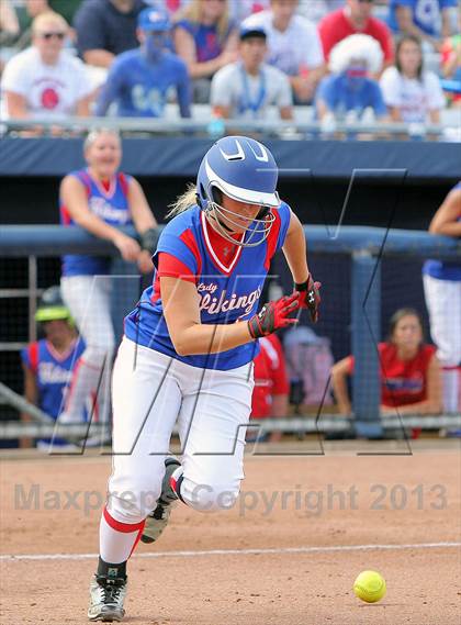 Thumbnail 1 in Williams Valley vs Neshannock (PIAA Class A Final) photogallery.