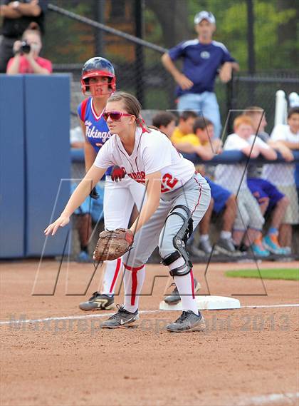 Thumbnail 1 in Williams Valley vs Neshannock (PIAA Class A Final) photogallery.