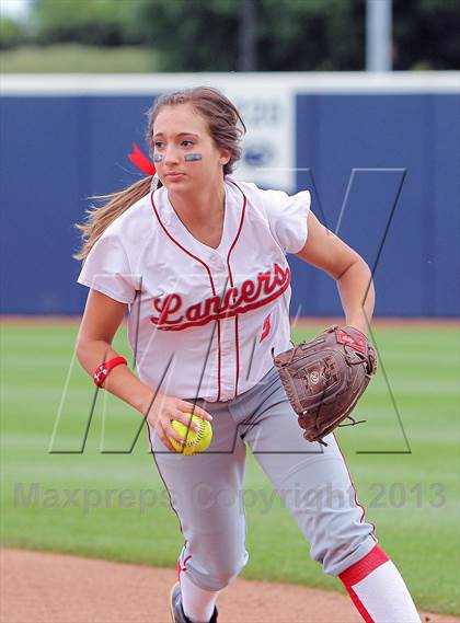 Thumbnail 2 in Williams Valley vs Neshannock (PIAA Class A Final) photogallery.