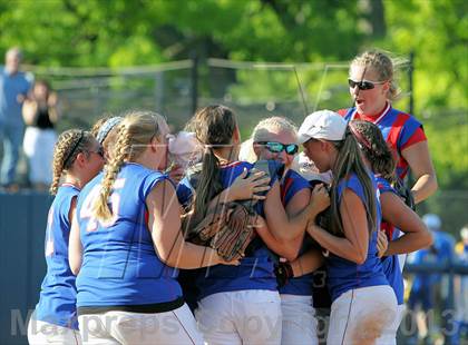 Thumbnail 1 in Williams Valley vs Neshannock (PIAA Class A Final) photogallery.