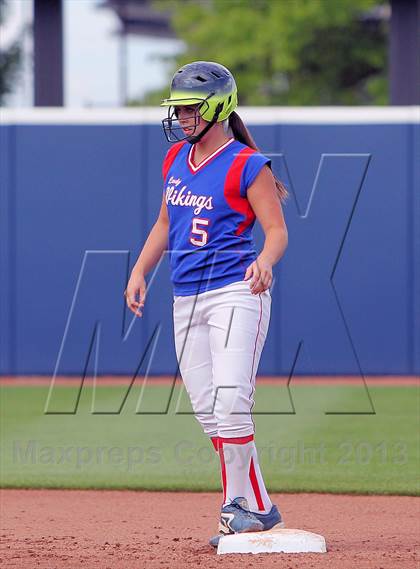 Thumbnail 1 in Williams Valley vs Neshannock (PIAA Class A Final) photogallery.