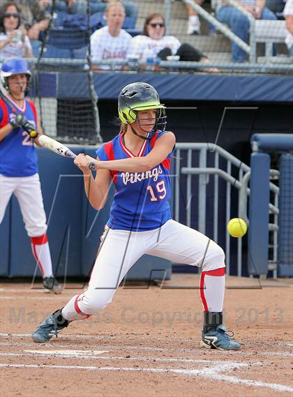 Thumbnail 1 in Williams Valley vs Neshannock (PIAA Class A Final) photogallery.