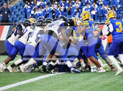 Thumbnail 2 in Hull vs. Randolph (MIAA Division 8 Final) photogallery.