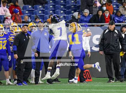 Thumbnail 1 in Hull vs. Randolph (MIAA Division 8 Final) photogallery.