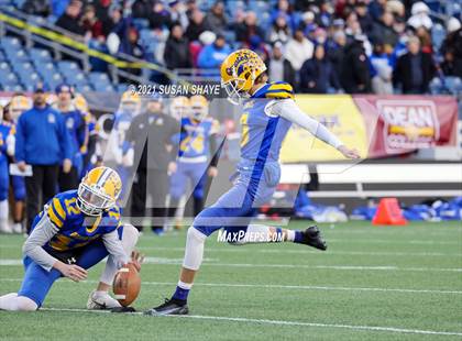 Thumbnail 3 in Hull vs. Randolph (MIAA Division 8 Final) photogallery.