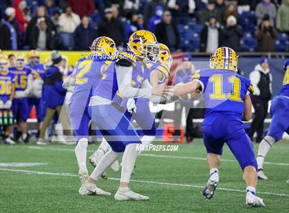 Thumbnail 1 in Hull vs. Randolph (MIAA Division 8 Final) photogallery.