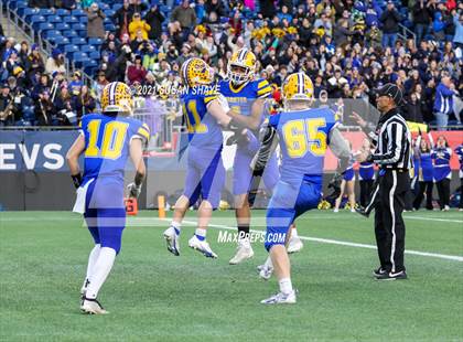 Thumbnail 1 in Hull vs. Randolph (MIAA Division 8 Final) photogallery.