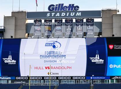 Thumbnail 1 in Hull vs. Randolph (MIAA Division 8 Final) photogallery.