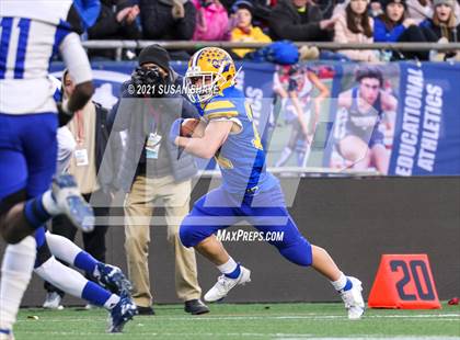 Thumbnail 3 in Hull vs. Randolph (MIAA Division 8 Final) photogallery.