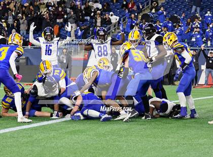 Thumbnail 1 in Hull vs. Randolph (MIAA Division 8 Final) photogallery.