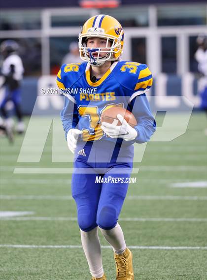 Thumbnail 1 in Hull vs. Randolph (MIAA Division 8 Final) photogallery.