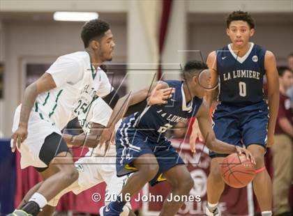 Thumbnail 3 in La Lumiere vs. Patrick School (Spalding Hoophall Classic) photogallery.