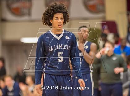 Thumbnail 2 in La Lumiere vs. Patrick School (Spalding Hoophall Classic) photogallery.