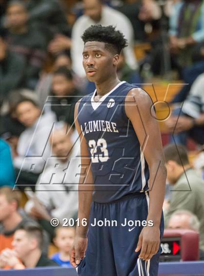Thumbnail 1 in La Lumiere vs. Patrick School (Spalding Hoophall Classic) photogallery.
