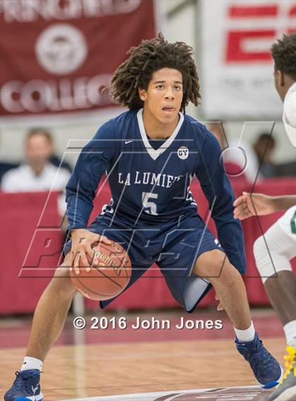 Thumbnail 3 in La Lumiere vs. Patrick School (Spalding Hoophall Classic) photogallery.