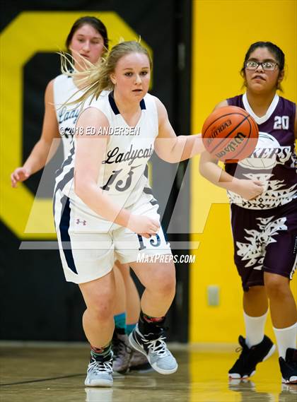 Thumbnail 2 in White Pine vs. Pyramid Lake (Serpent Classic) photogallery.