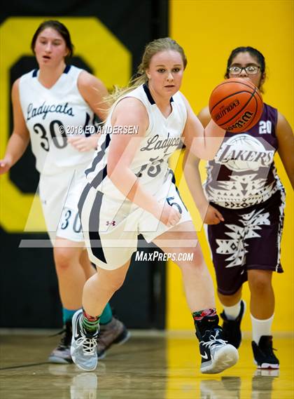 Thumbnail 3 in White Pine vs. Pyramid Lake (Serpent Classic) photogallery.
