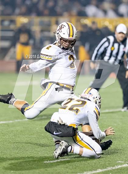 Thumbnail 2 in Del Oro vs. Saint Francis (CIF NorCal D2AA Final) photogallery.