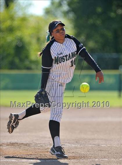 Thumbnail 1 in Casa Roble vs. Rodriguez (CIF SJS D3 Final - Game 1) photogallery.
